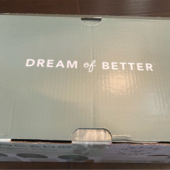 New with box Avacado Organic pillow size 19” * 29” - Picture 4 of 12